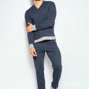 Pijama Masculino Inverno com Gola V e Punhos